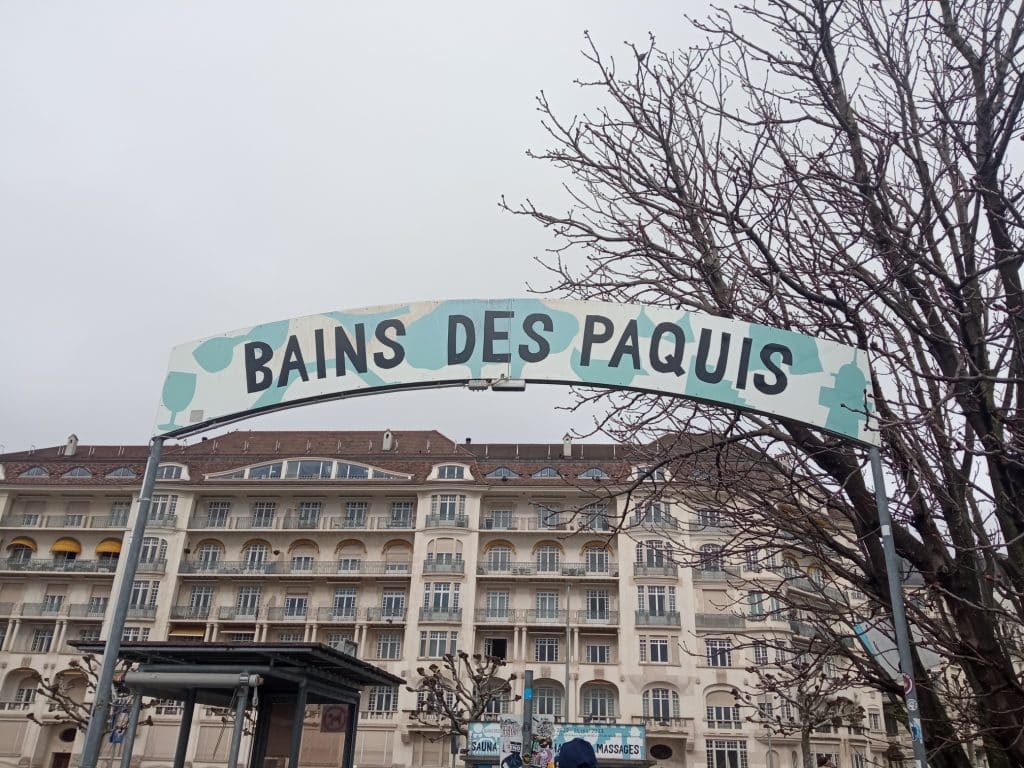 Bains des Paquis, la playa de Ginebra